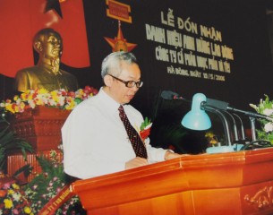 Anh hùng lao động